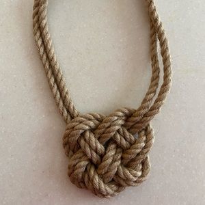 Rope necklace